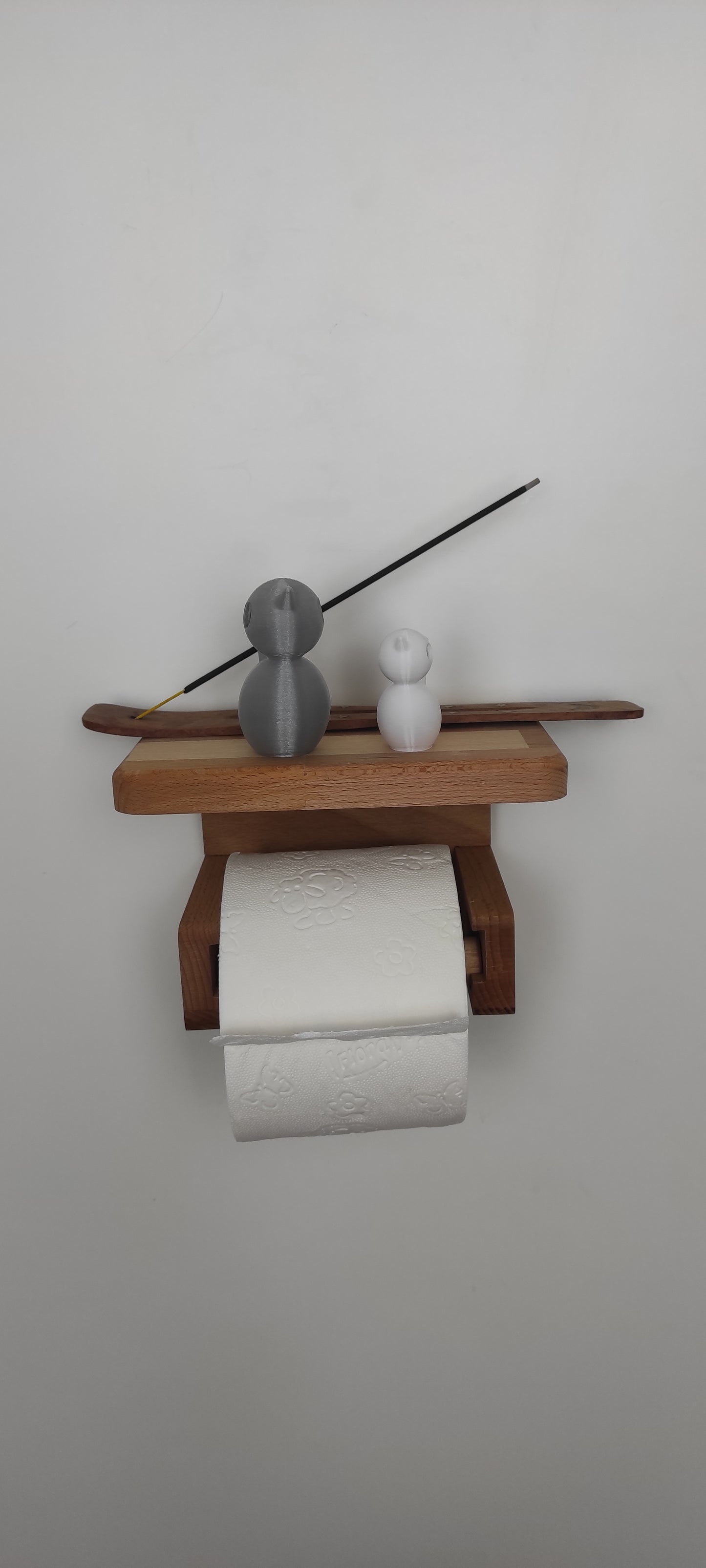 Toiletenpapierhalter mit Ablage aus Massivholz